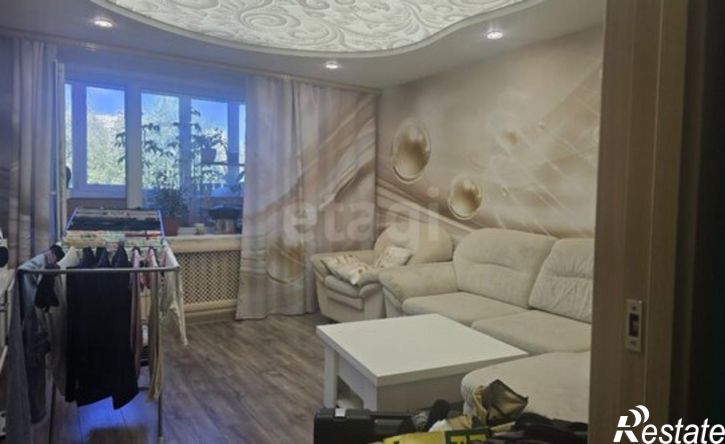 3-комн квартира улица Сенюкова, 20,  д. 20