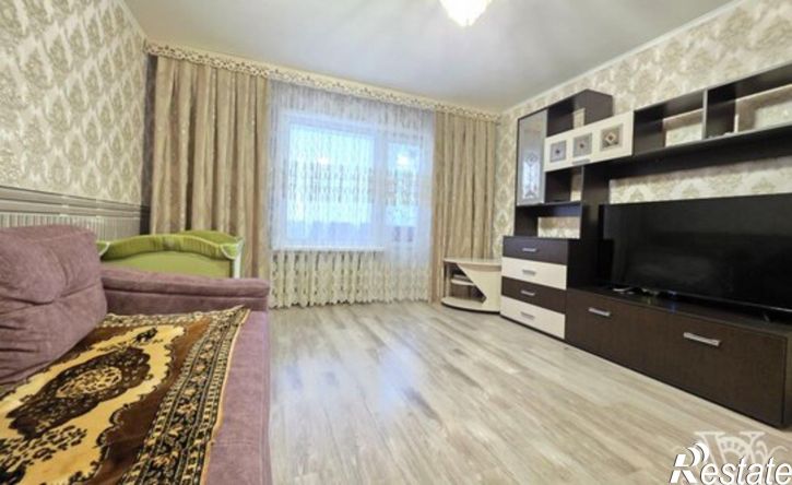 3-комн квартира улица Сенюкова, 39,  д. 39