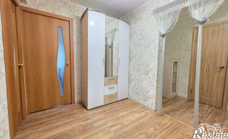3-комн квартира улица Сенюкова, 39,  д. 39