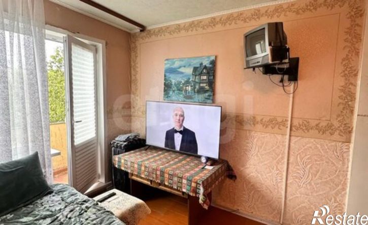 4-комн квартира ул Сенюкова, 41,  д. 41