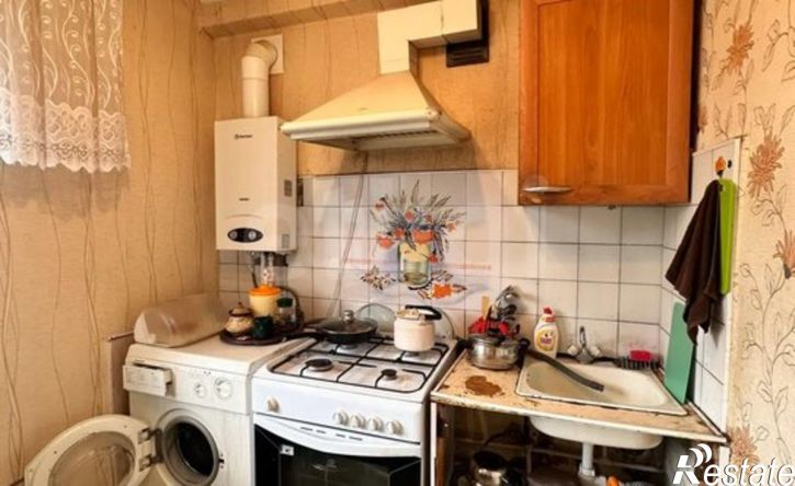4-комн квартира ул Сенюкова, 41,  д. 41