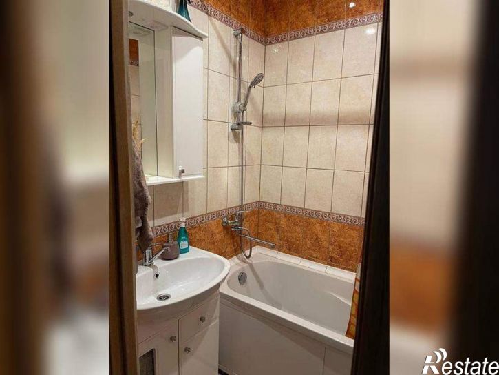 3-комн квартира Куратова ул., д.16