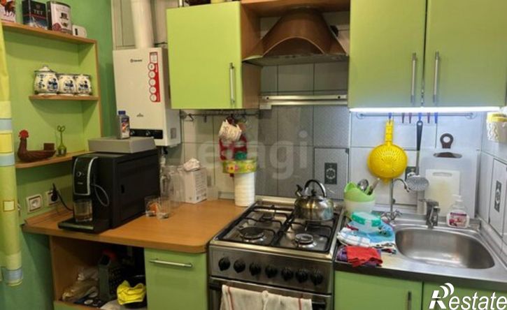 4-комн квартира пр-д Строителей, 5,  д. 5