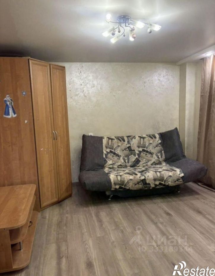 Комната ул Сенюкова, 47,  д. 47