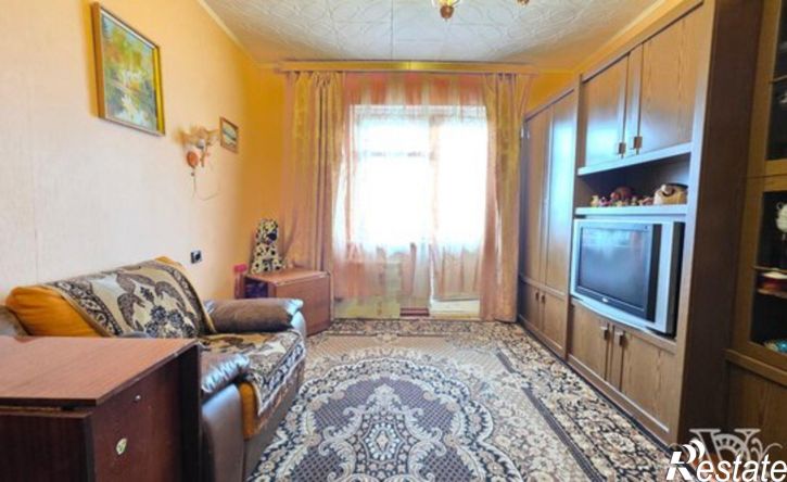 3-комн квартира ул Сенюкова, 18,  д. 18