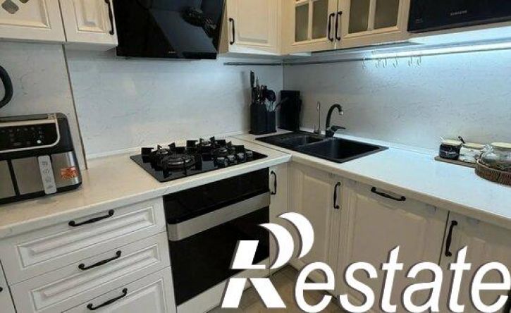 3-комн квартира проспект Космонавтов, 25,  д. 25