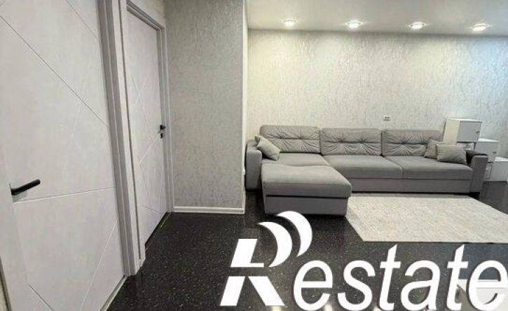 3-комн квартира проспект Космонавтов, 25,  д. 25