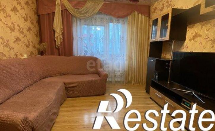 3-комн квартира улица Куратова, 4,  д. 4