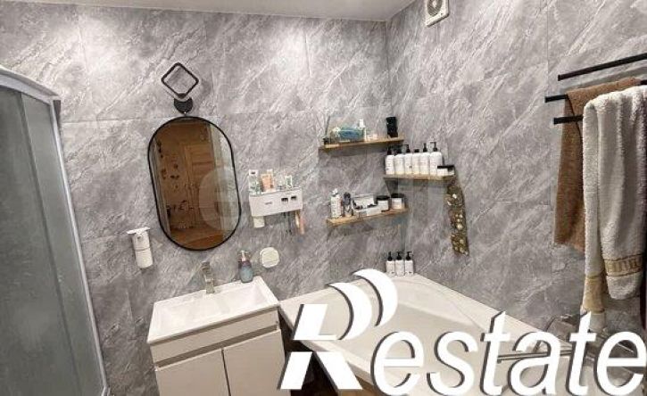 3-комн квартира Интернациональная улица, 40В,  д. 40В